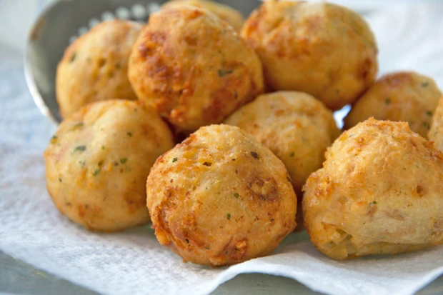 Frittierte K&auml;se - Suppenkn&ouml;del