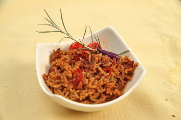 Basmatireis mit getrockneten Tomaten