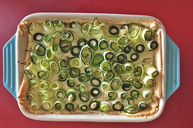 Blätterteig-Pie mit Zucchiniröschen