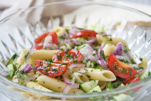 Kräuter-Nudelsalat - Rezept