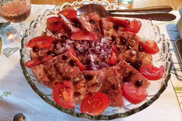 Saure Presswurst mit Kürbiskernöl