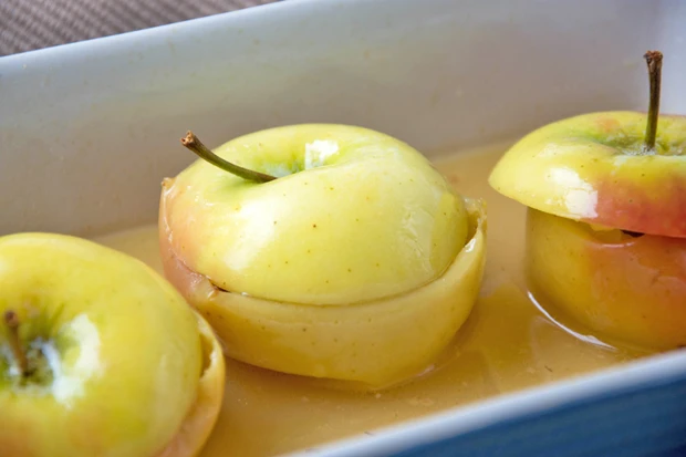 Ofen - Äpfel