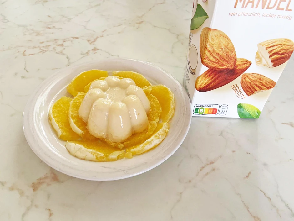 Mandelpudding mit Orange