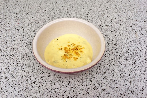 Eiersauce mit Curry