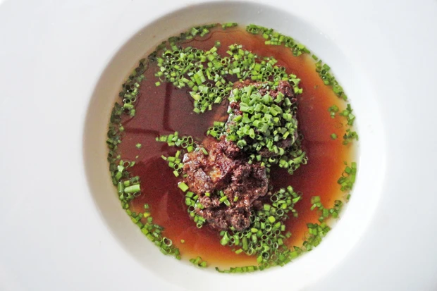 Leberkn&ouml;del als Suppeneinlage