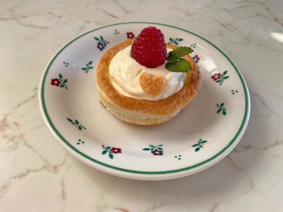 Blätterteig-Krapfen mit Vanillecreme