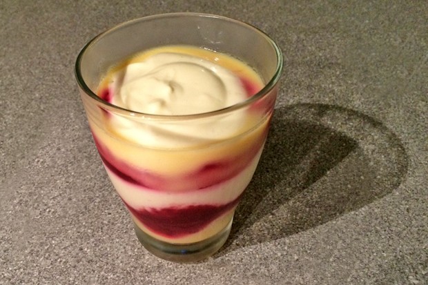 Brombeertraum mit Eierlikör