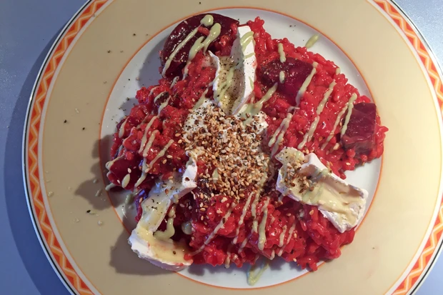 Rotes R&uuml;ben Risotto mit Brie