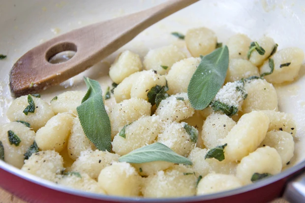 Gebratene Salbei-Gnocchi