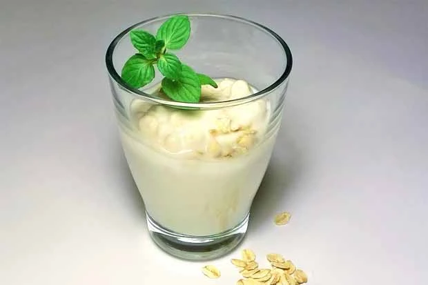 Haferflocken-Zitronen-Joghurt