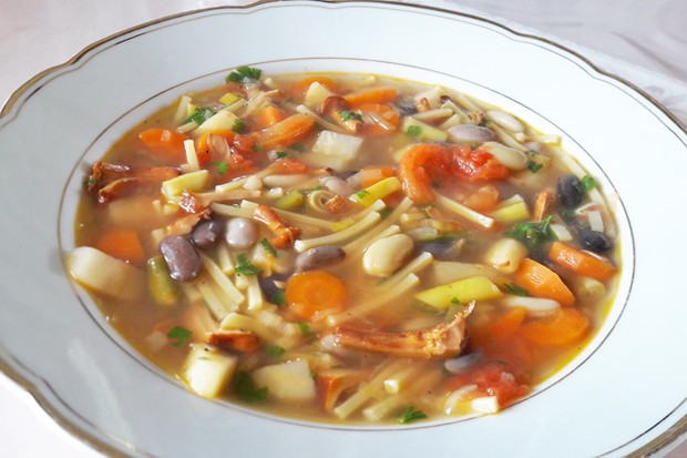 Gemüsesuppe