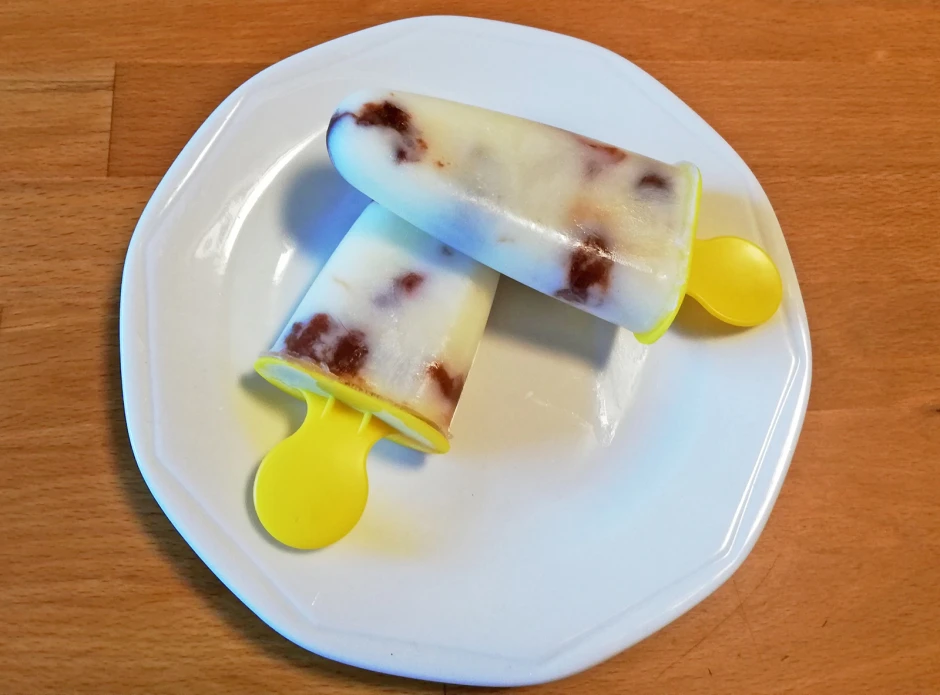 Kirsch-Joghurt-Eis