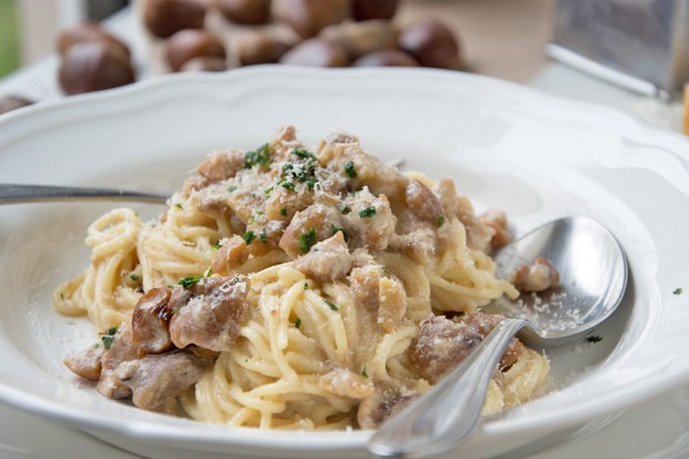 Spaghetti mit Maroni - Sauce