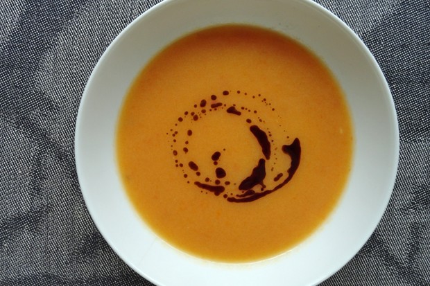 Kürbissuppe vom Hokkaido mit Curry