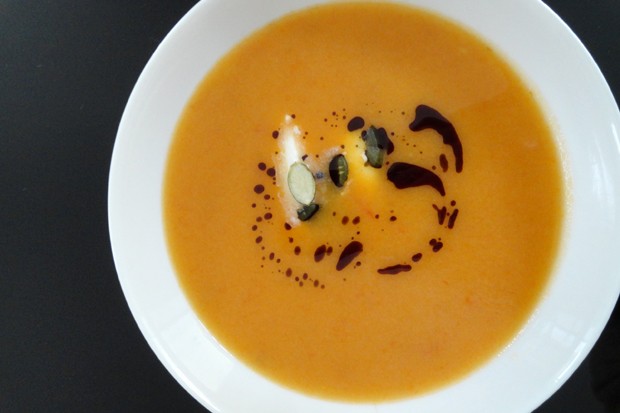 Kürbissuppe vom Hokkaido mit Curry