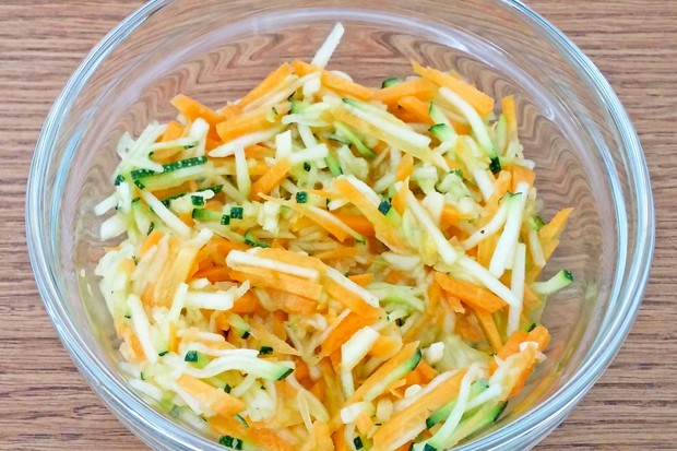 Zucchini-Karotten-Salat