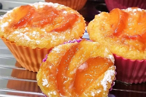 Marillen-Muffins mit Amaretto