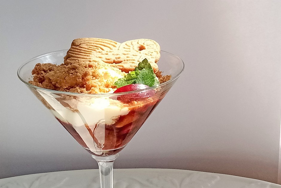 Zwetschken-Spekulatius-Schichtdessert