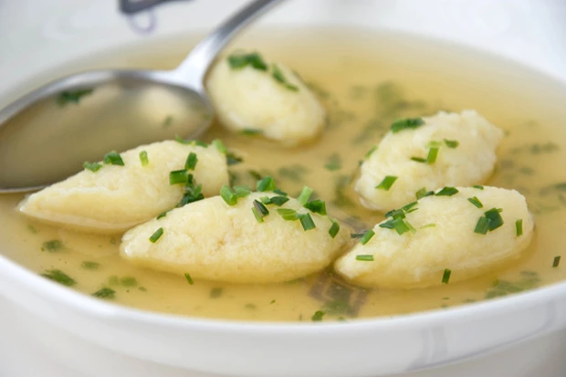 Parmesan-Grießnockerl
