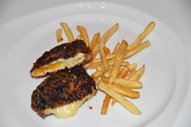 Cordon mit Mango und Sesam