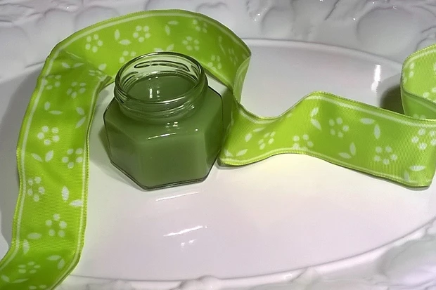 Apfelgelee mit Waldmeister