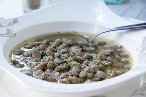 Lebersp&auml;tzlesuppe