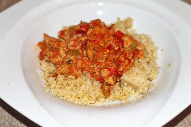 Hühnchen - Paprika - Sauce