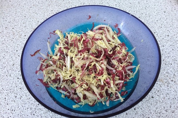 Chinakohl-Radicchio-Salat