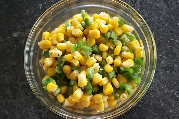 Maissalat mit Paprika