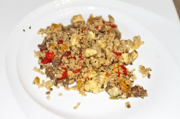 Bulgur mit Faschiertem und Pfannenk&auml;se