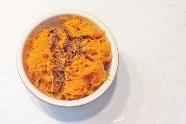 Karottensalat mit Kürbiskernöl