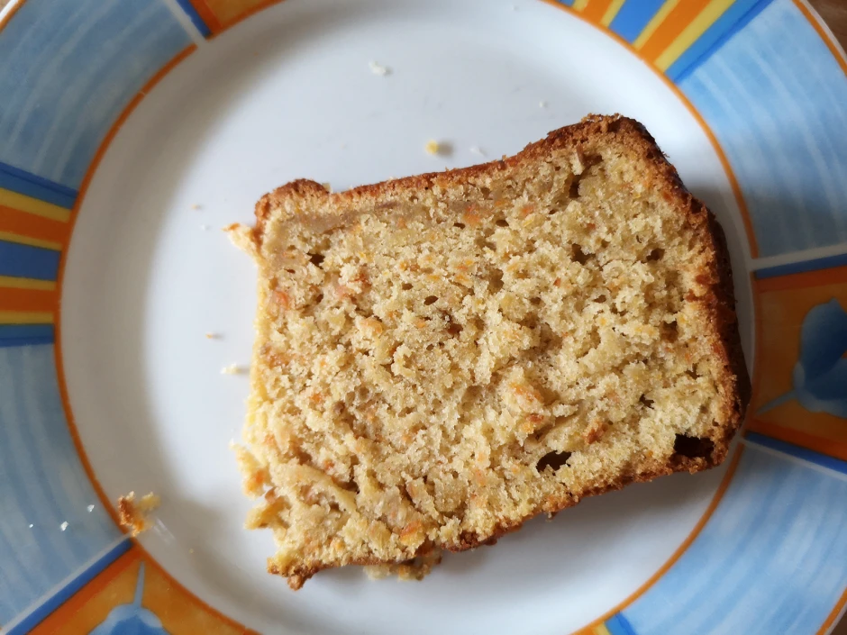 Apfel-Karotten-Kuchen