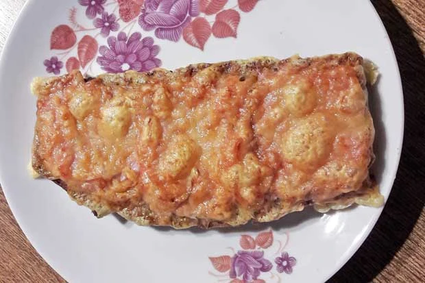 &Uuml;berbackenes Brot