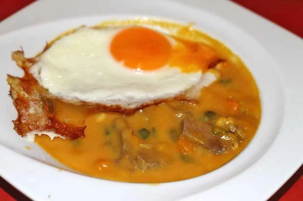K&uuml;rbissuppe mit Beinscheibe