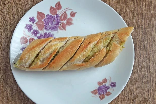 Knoblauch-Kr&auml;uterbrot