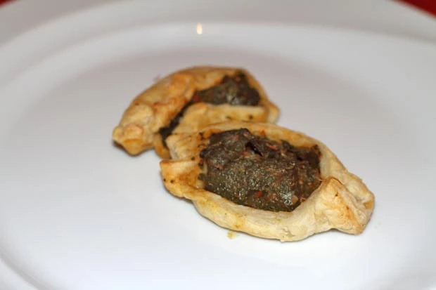 Mini - Spinat - Pide aus Bl&auml;tterteig