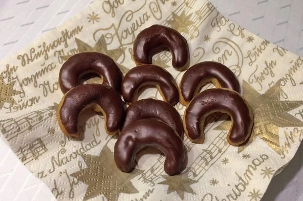 Schokoladekipferl mit Eierlik&ouml;r