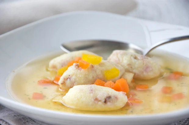 Specknockerlsuppe