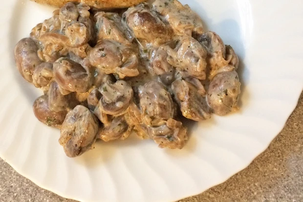 Champignons in Frischkäsesauce