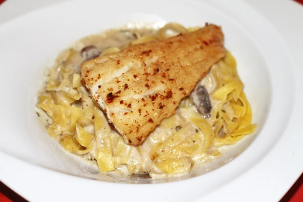 Chili - Fisch auf Champignon - Tagliatelle