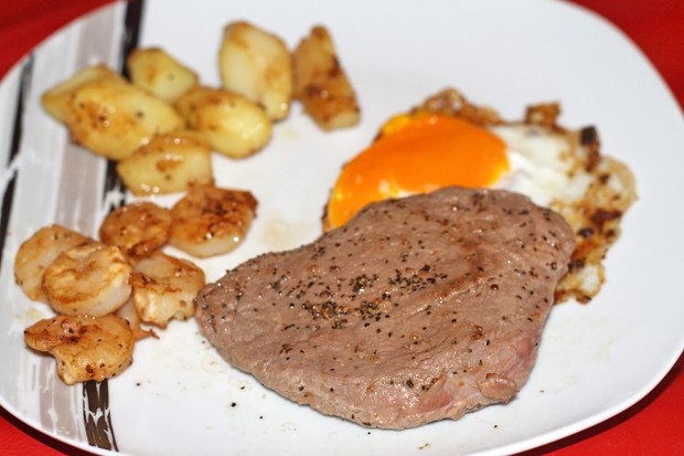 Kalbssteak mit Zitrone