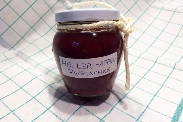 Holler-Apfel-Zwetschken-Marmelade
