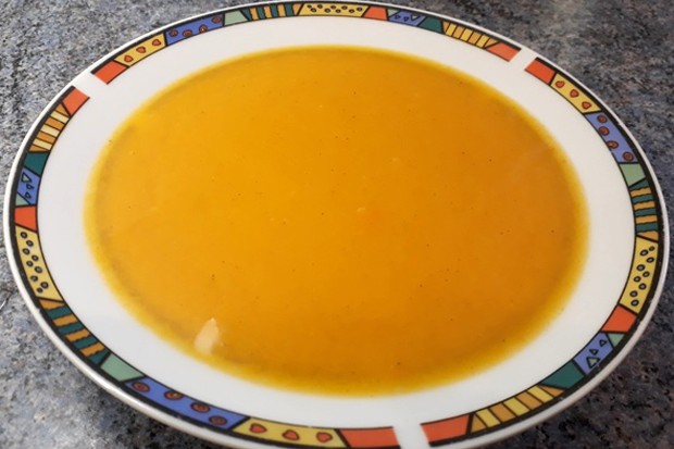 Kürbis-Orangen-Suppe