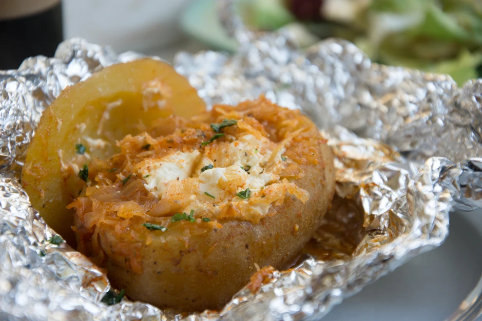 Ofenkartoffel mit Sauerkraut