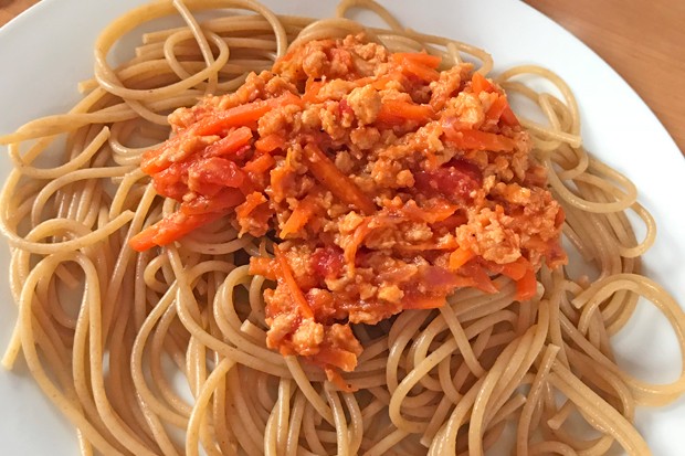 Spaghetti mit Soja Karotten Sauce