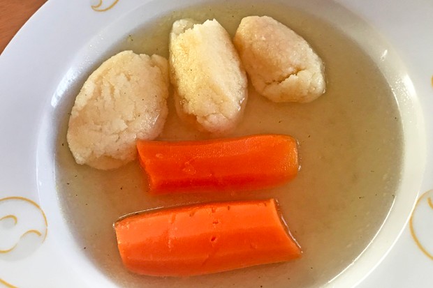 Griessnockerlsuppe
