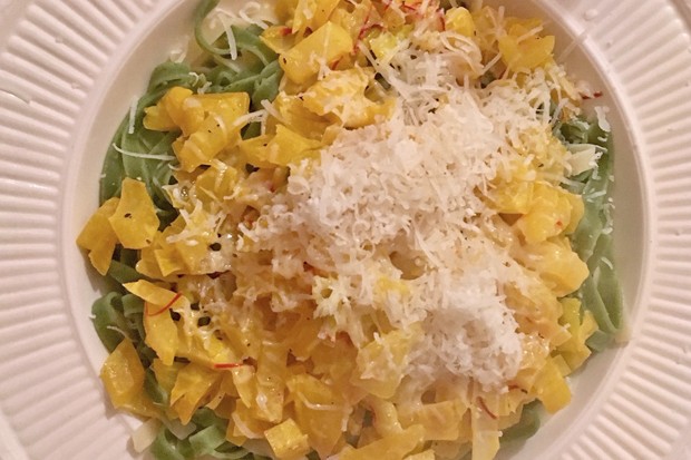 Tagliatelle mit Fenchel-Safran Sauce