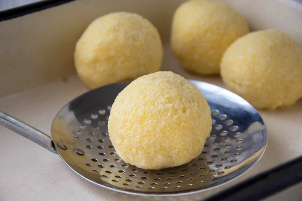 Polentakn&ouml;del