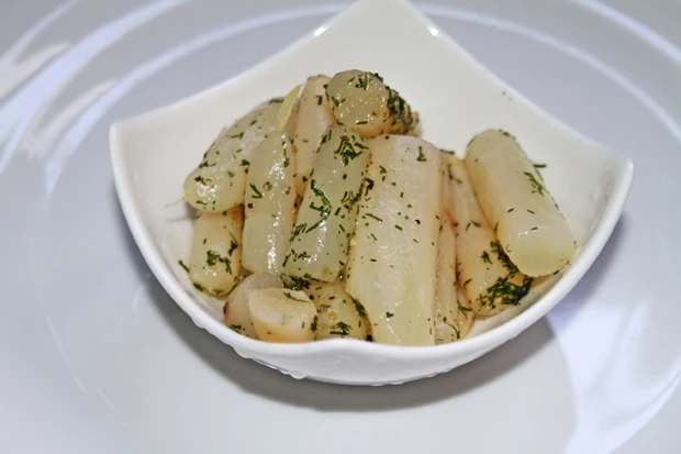 Leichter Schwarzwurzelsalat