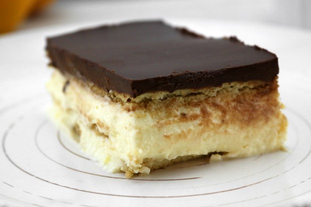 Eclair Dessert